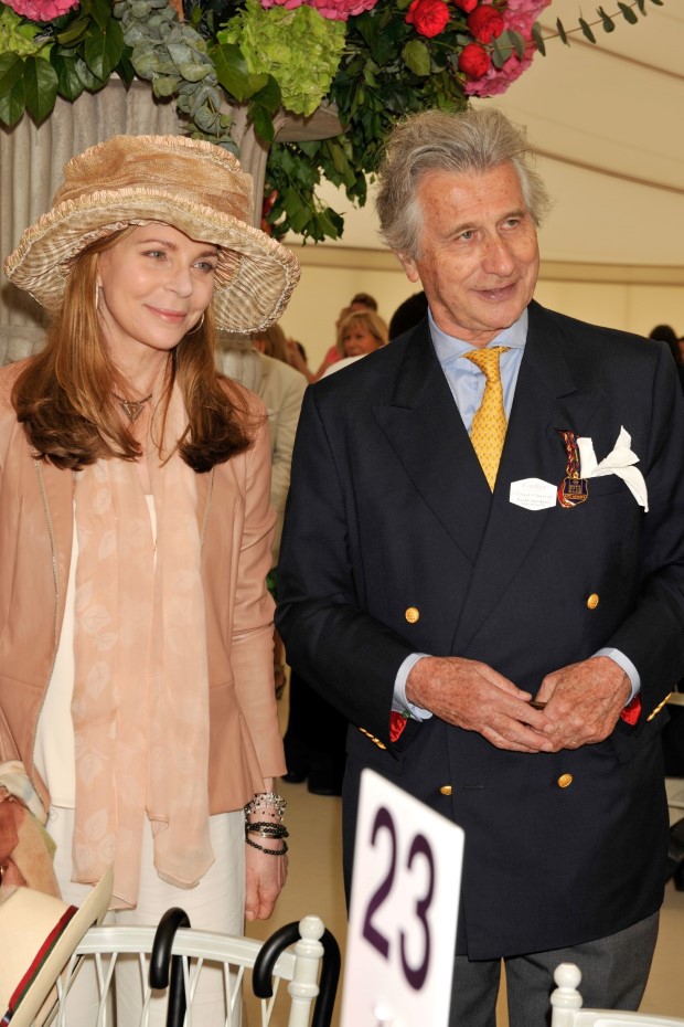 23. HM Queen Noor of Jordan Mr Arnaud Bamberger Custom